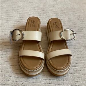 Seychelles Women's Cream Sandals with Silver Buckle